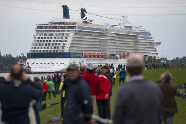 El crucero Celebrity Reflection comienza las pruebas en el mar